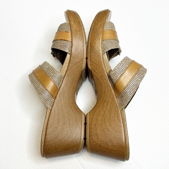 Dansko Jessie Sand Lizard Wedge Slide (38) - Picture 6 of 13